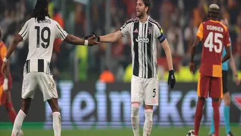 曼城战胜切尔西，迈向冠军征程